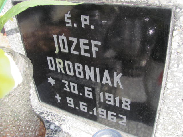 Józef Drobniak 1918 Laskowice - Grobonet - Wyszukiwarka osób pochowanych