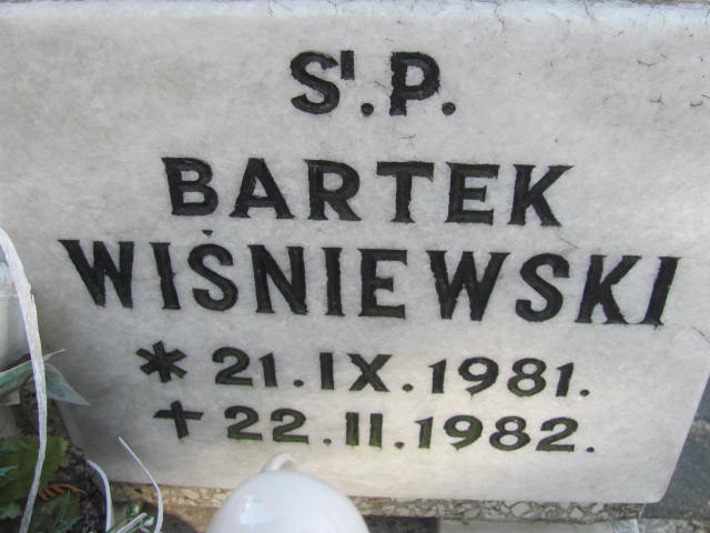 Bartosz Wiśniewski 1981 Laskowice - Grobonet - Wyszukiwarka osób pochowanych